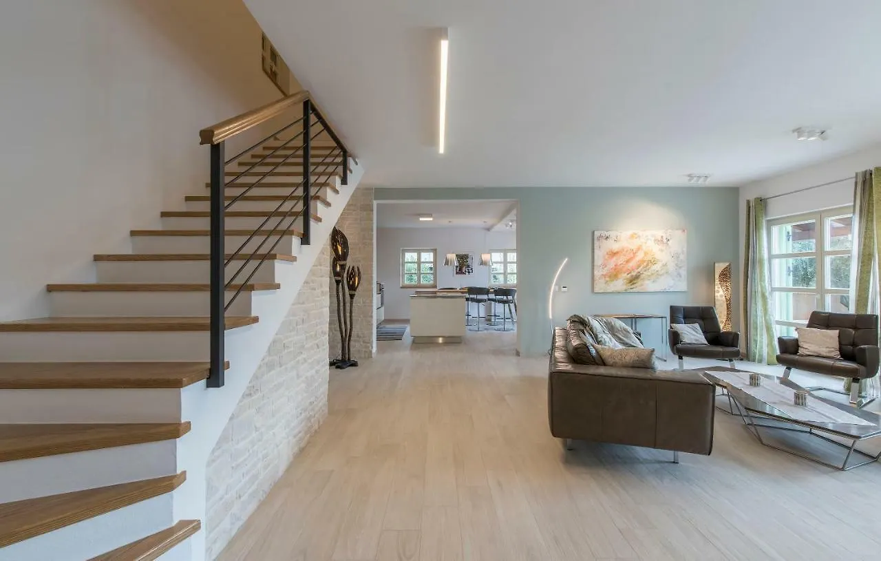 Design And Luxury Villa With Pool Kukci Croácia